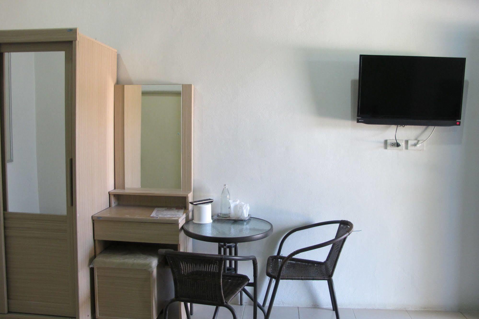 Tongmai Resort Szuratthani Kültér fotó